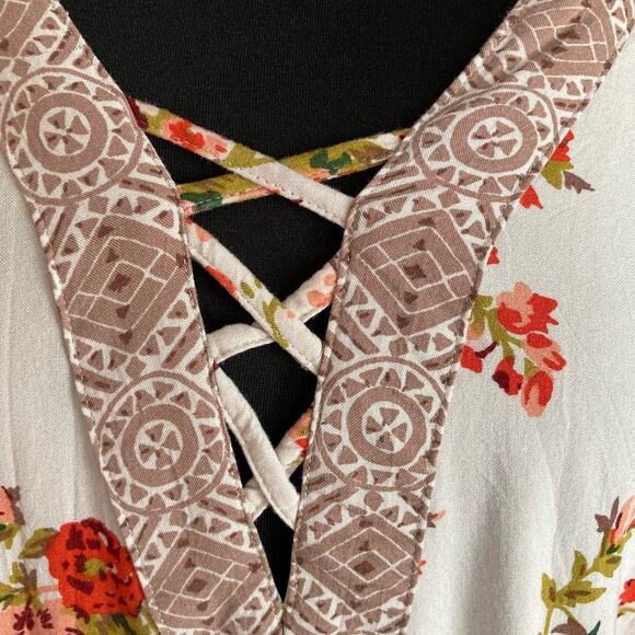 Angie Cream Red Rose Floral Print Tunic Top Flared Sleeves Sz Small Boho Cottage - Picture 7 of 9